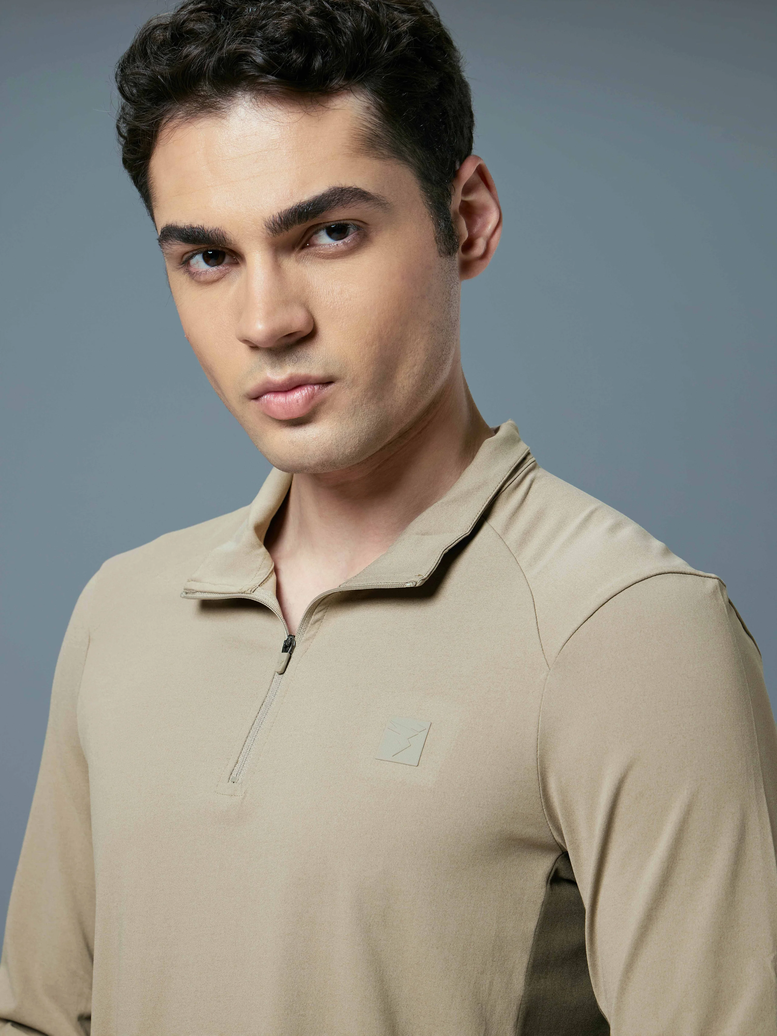 Men Colorblock Slim Fit Mock Neck Sports T-shirt with COTFLEX - Image 6