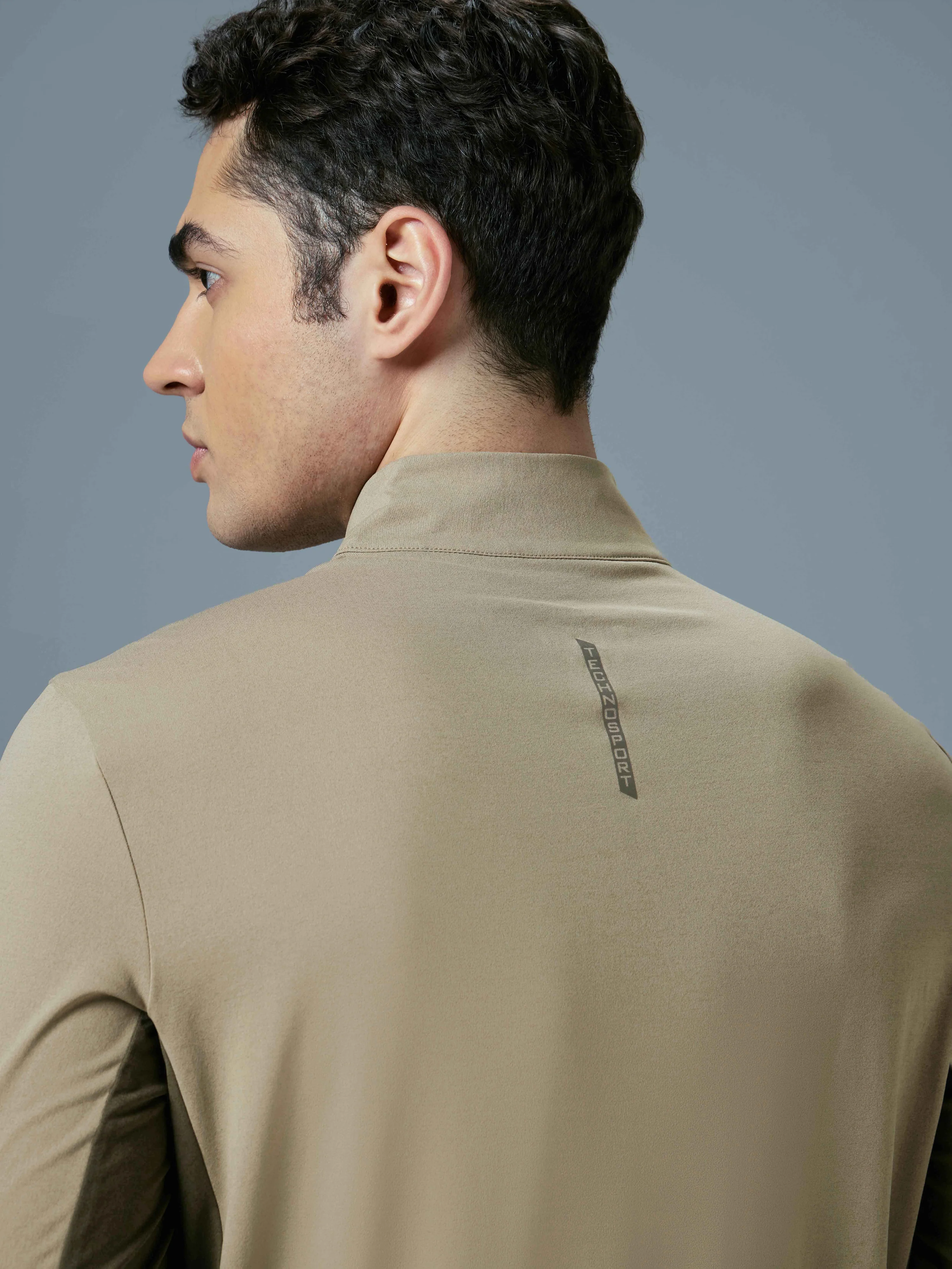 Men Colorblock Slim Fit Mock Neck Sports T-shirt with COTFLEX - Image 7