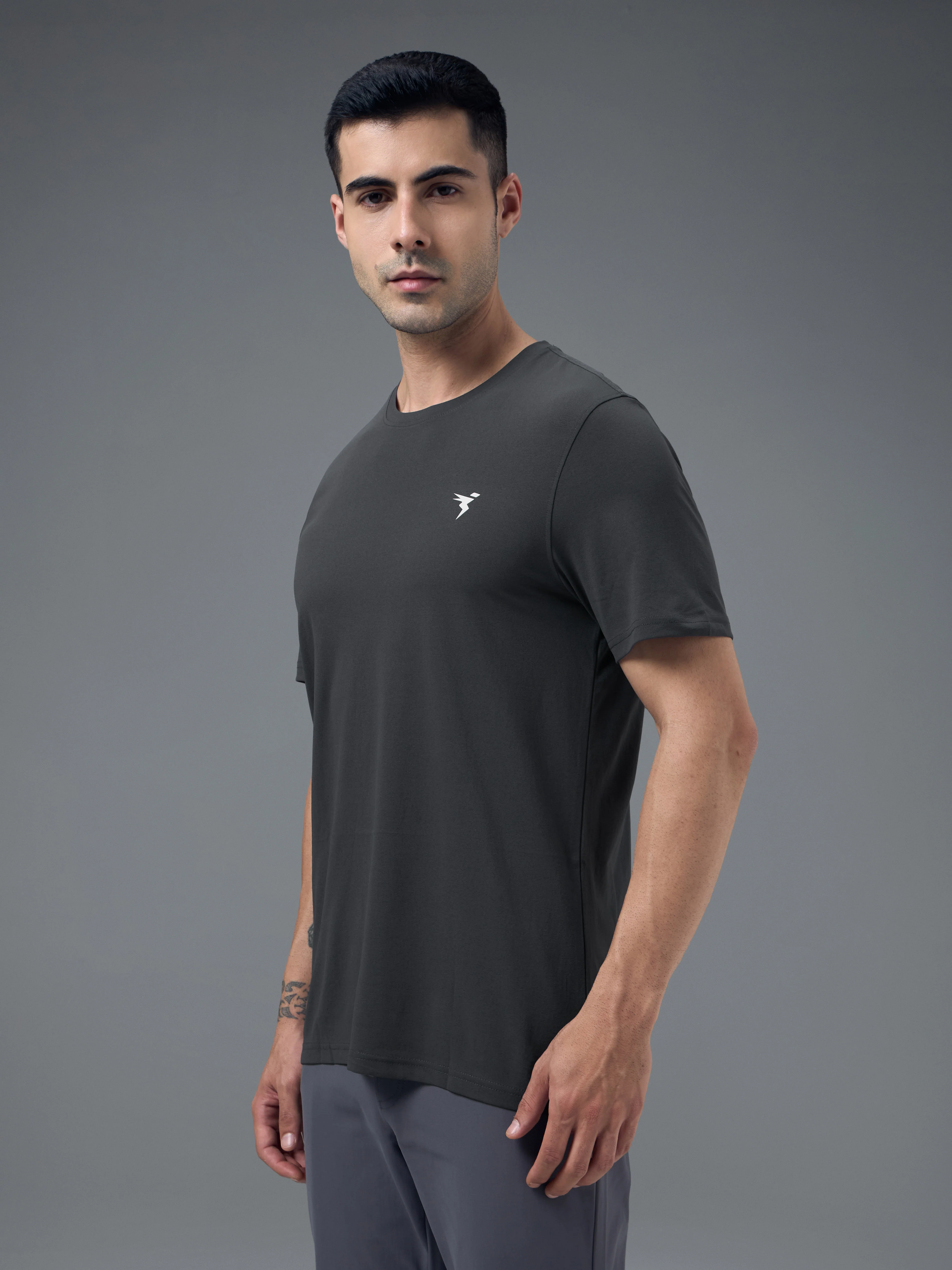 Men Solid Slim Fit pack of 2 Crew Neck T-shirt with COTFLEX - Image 5
