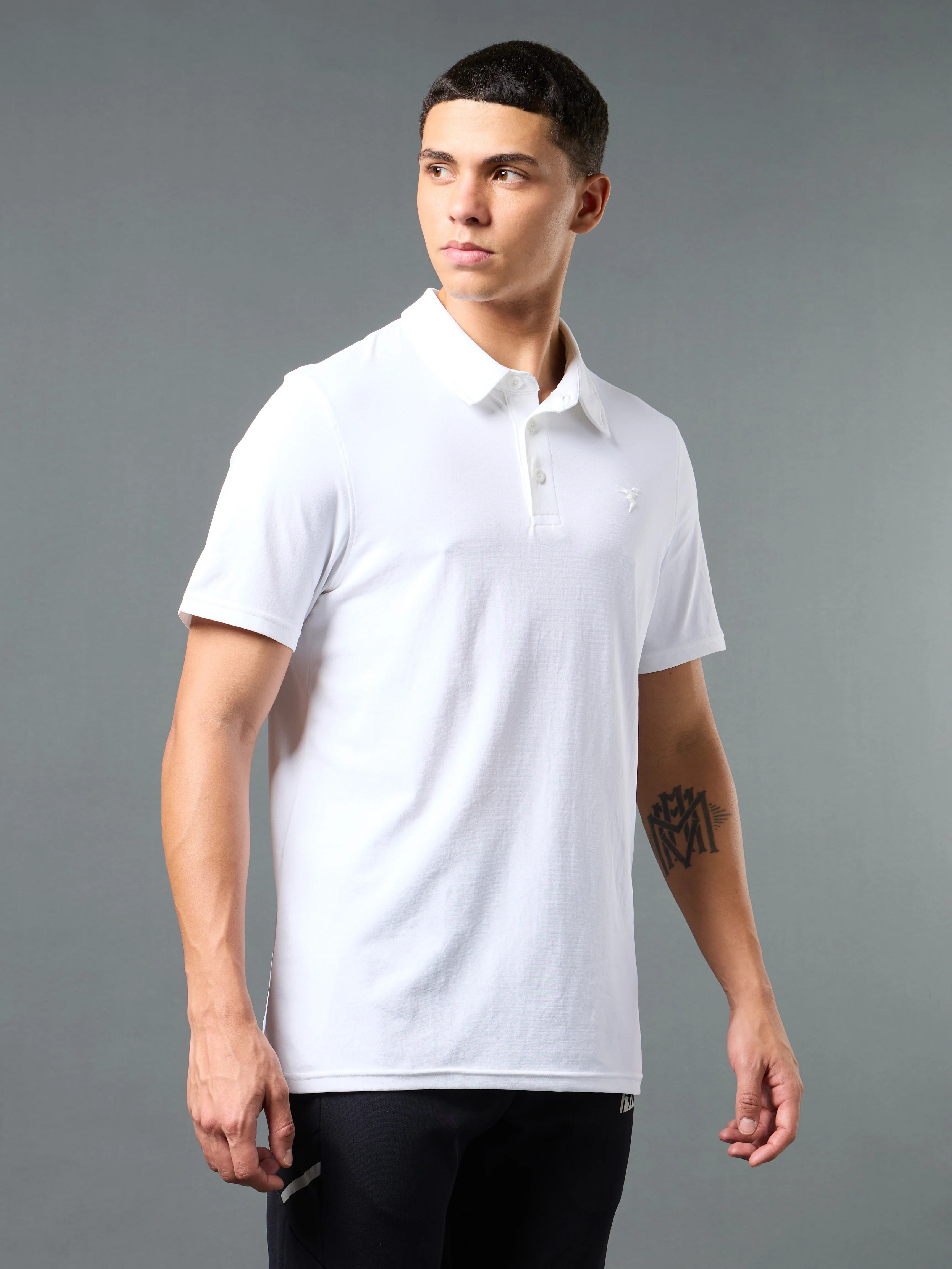 Men Solid Slim Fit Polo T-shirt with COTFLEX - Image 4
