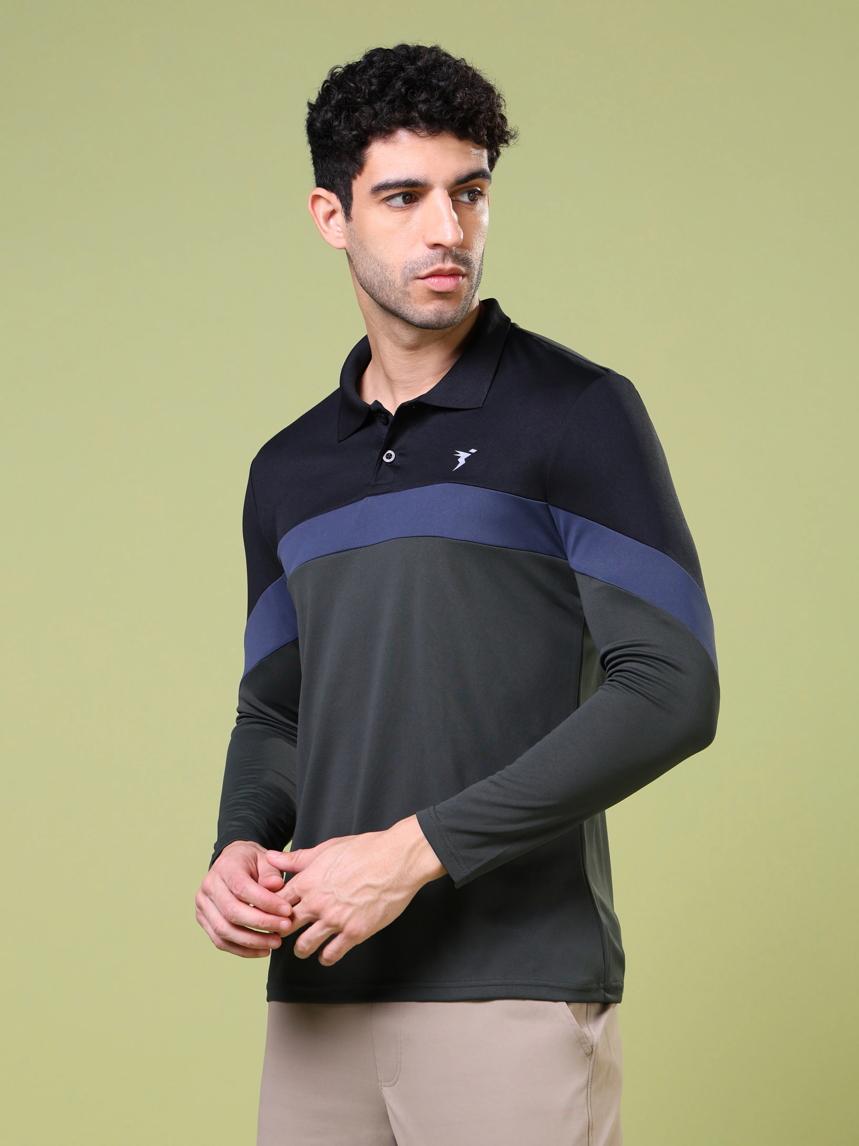 Men Solid Slim Fit Polo T-shirt with TECHNOCOOL+ - Image 4