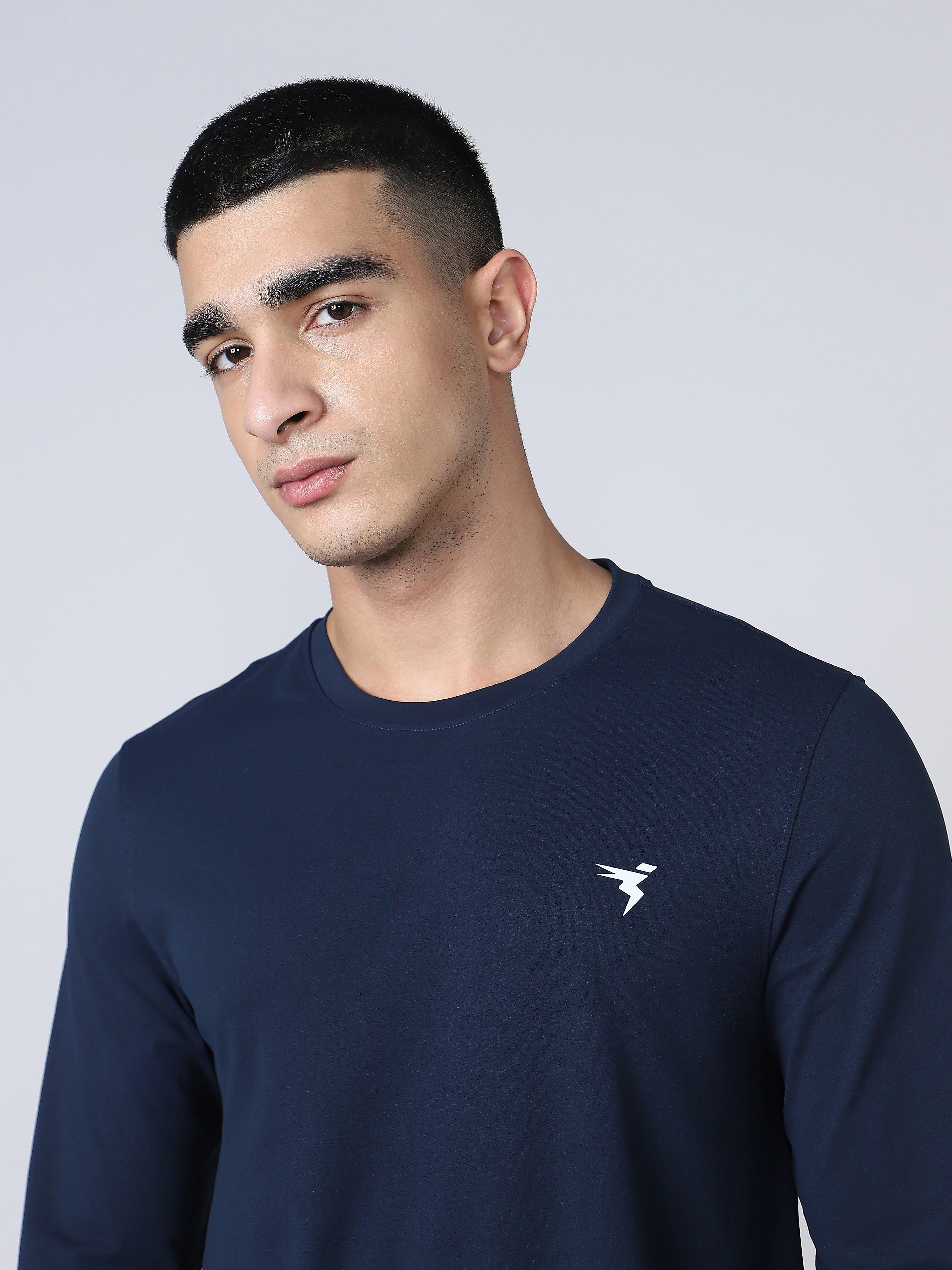 Men Solid Slim Fit Round Neck Sports T-shirt with COTFLEX - Image 4