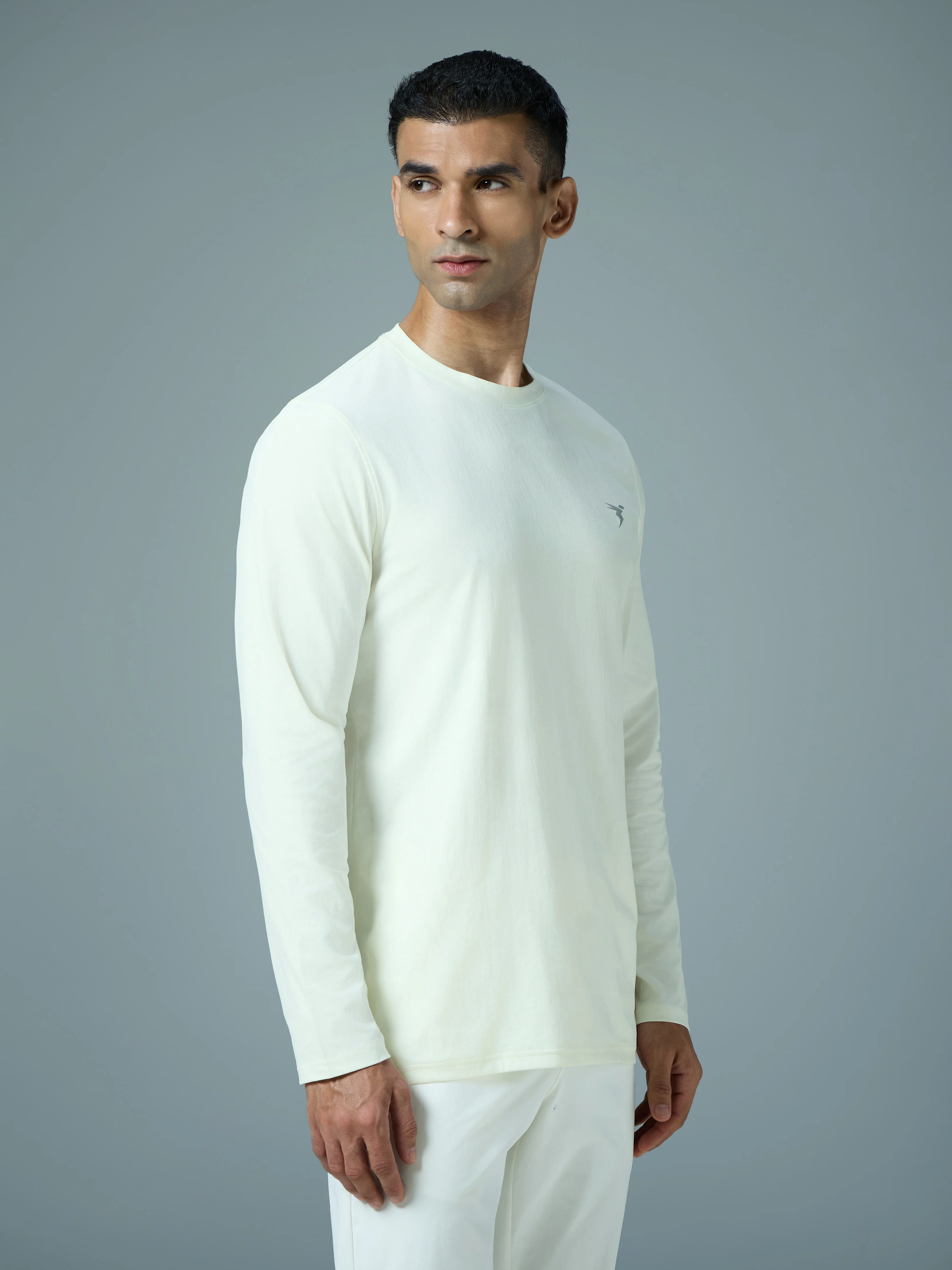 Men Solid Slim Fit Round Neck Sports T-shirt with COTFLEX - Image 4