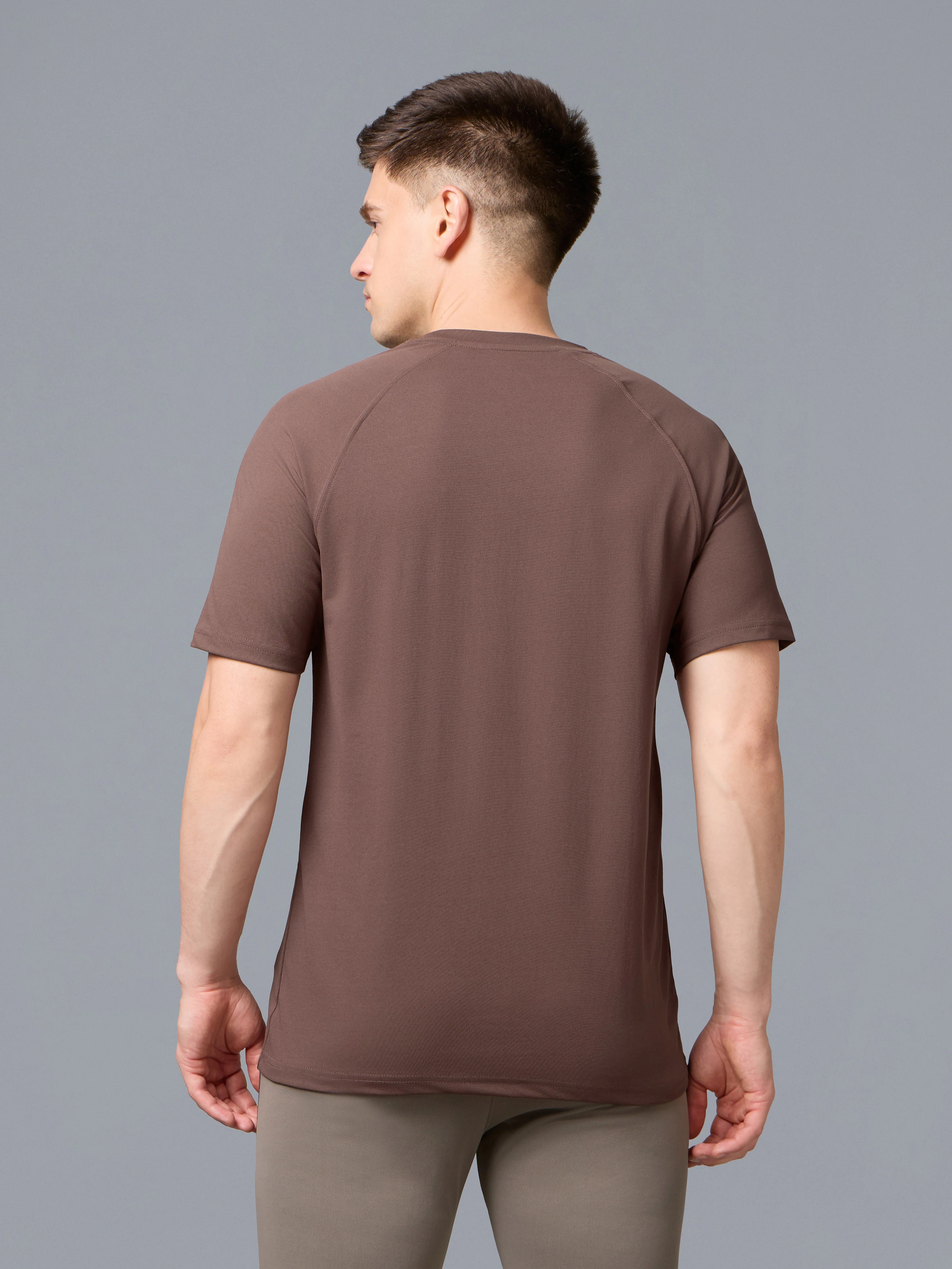 Men Solid Slim Fit Round Neck T-shirt with COTFLEX - Image 3