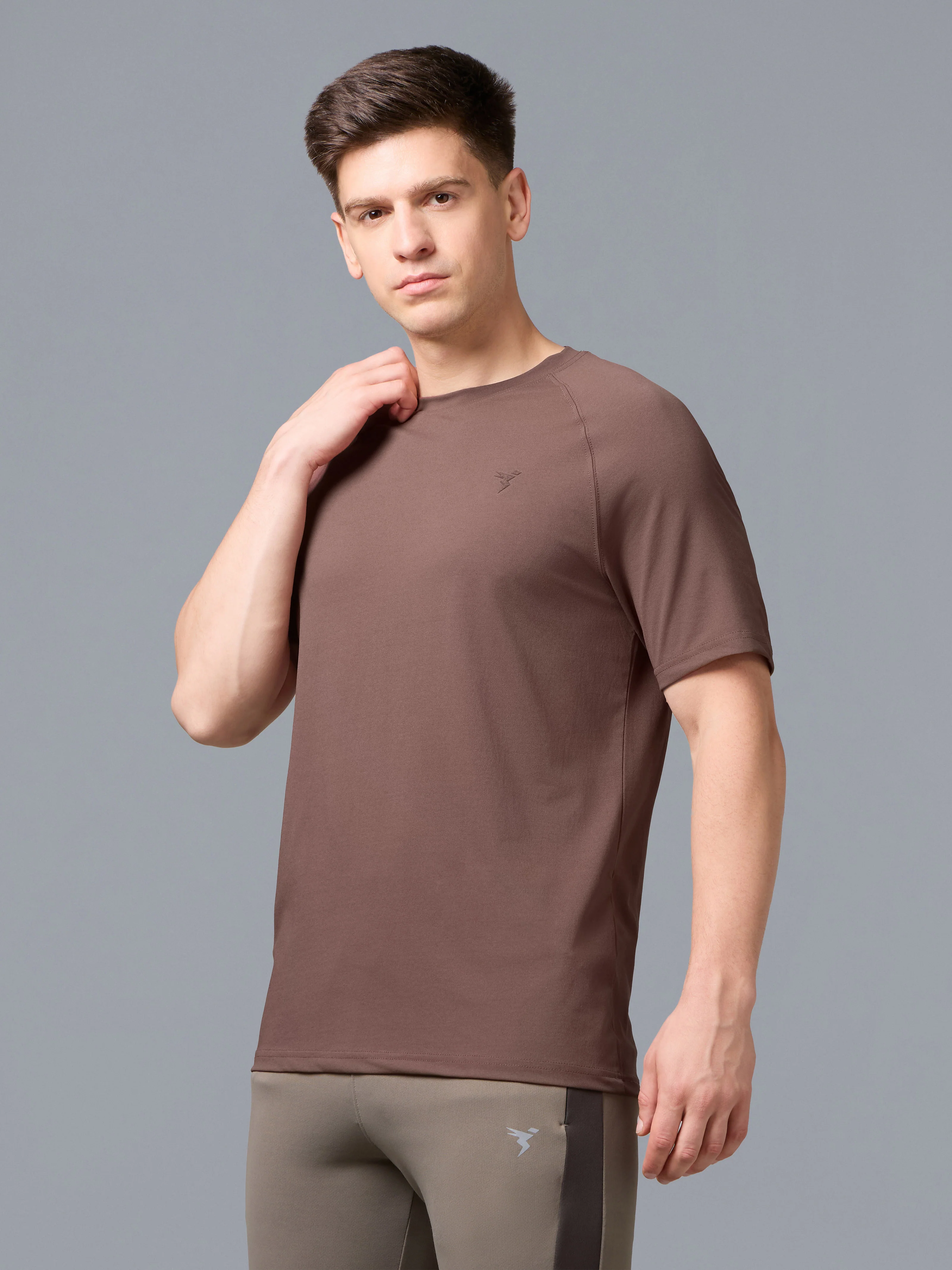 Men Solid Slim Fit Round Neck T-shirt with COTFLEX - Image 4