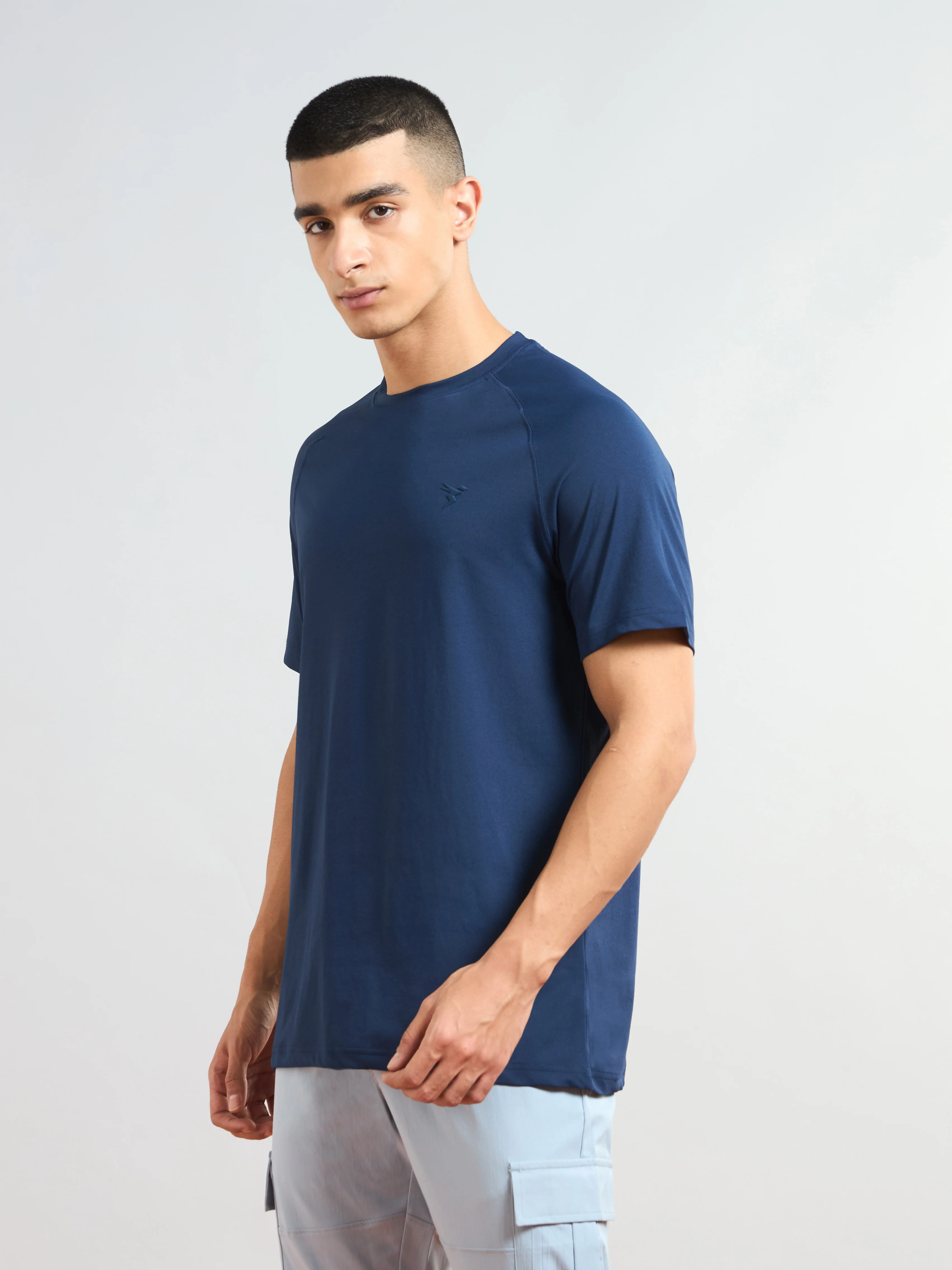 Men Solid Slim Fit Round Neck T-shirt with COTFLEX - Image 4