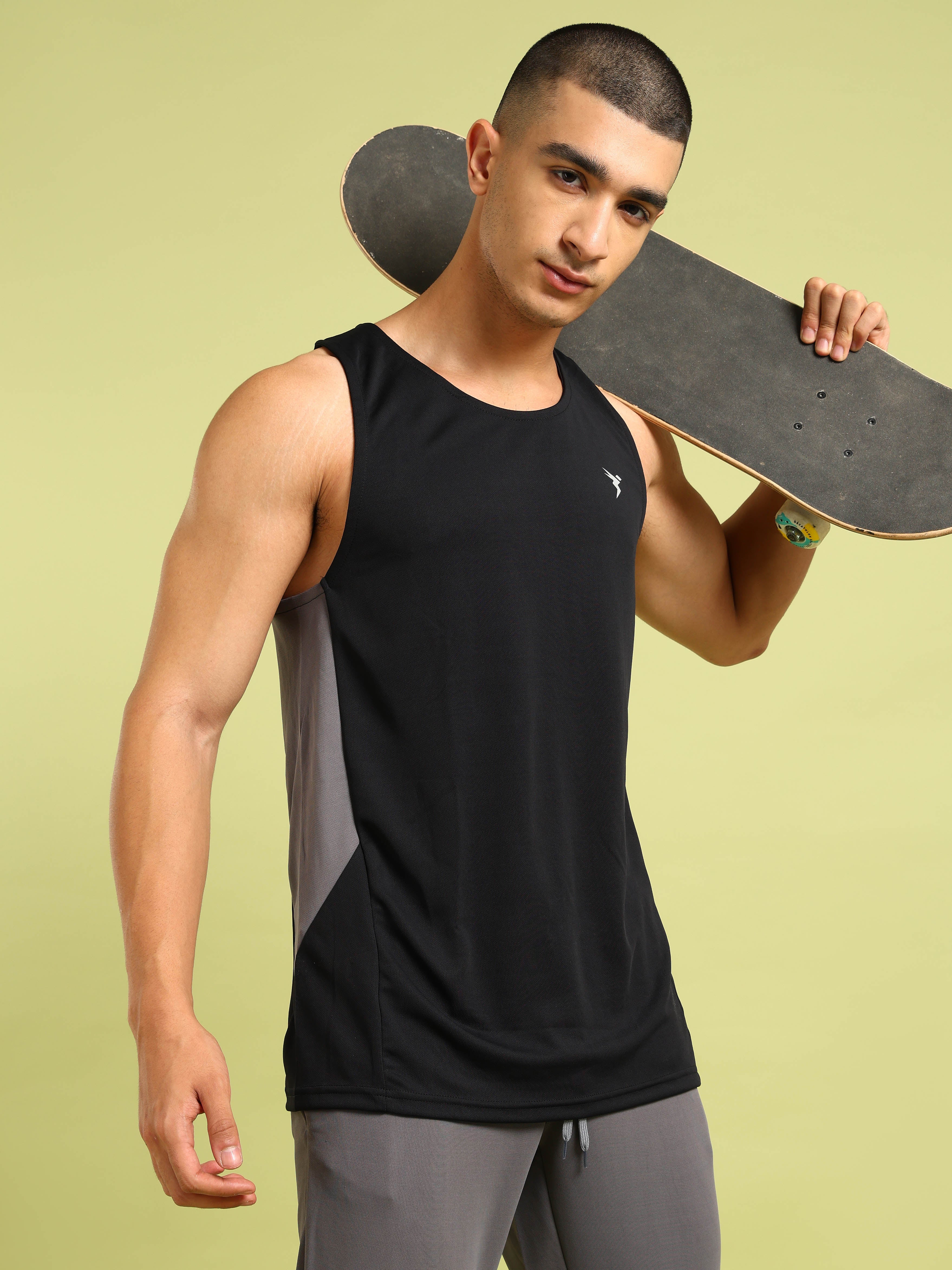 Men Solid Slim Fit Scoop Neck Sports Innerwear Vest with TECHNO COOL+ - Image 2