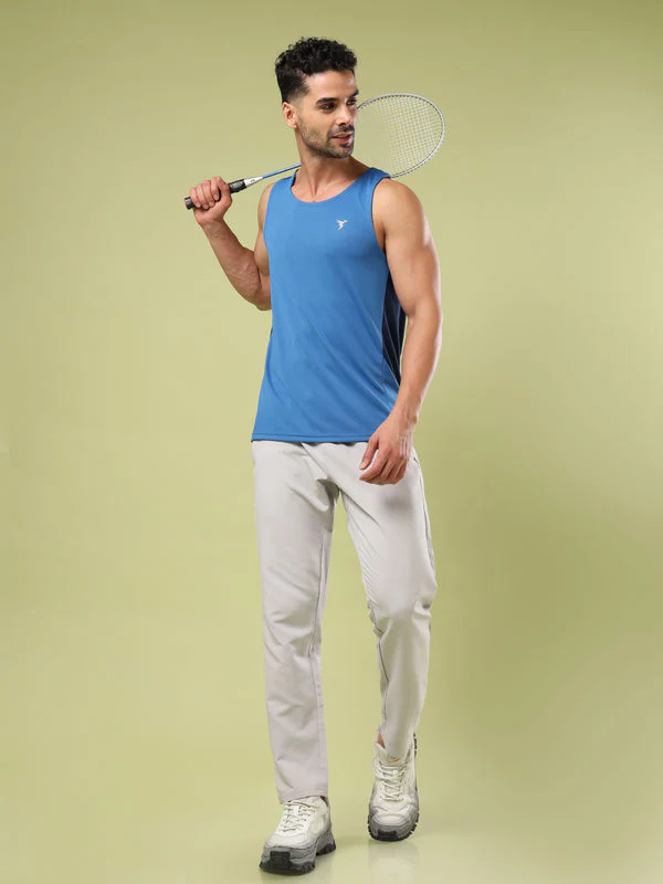 Men Solid Slim Fit Scoop Neck Sports Innerwear Vest with TECHNO COOL+ - Image 4