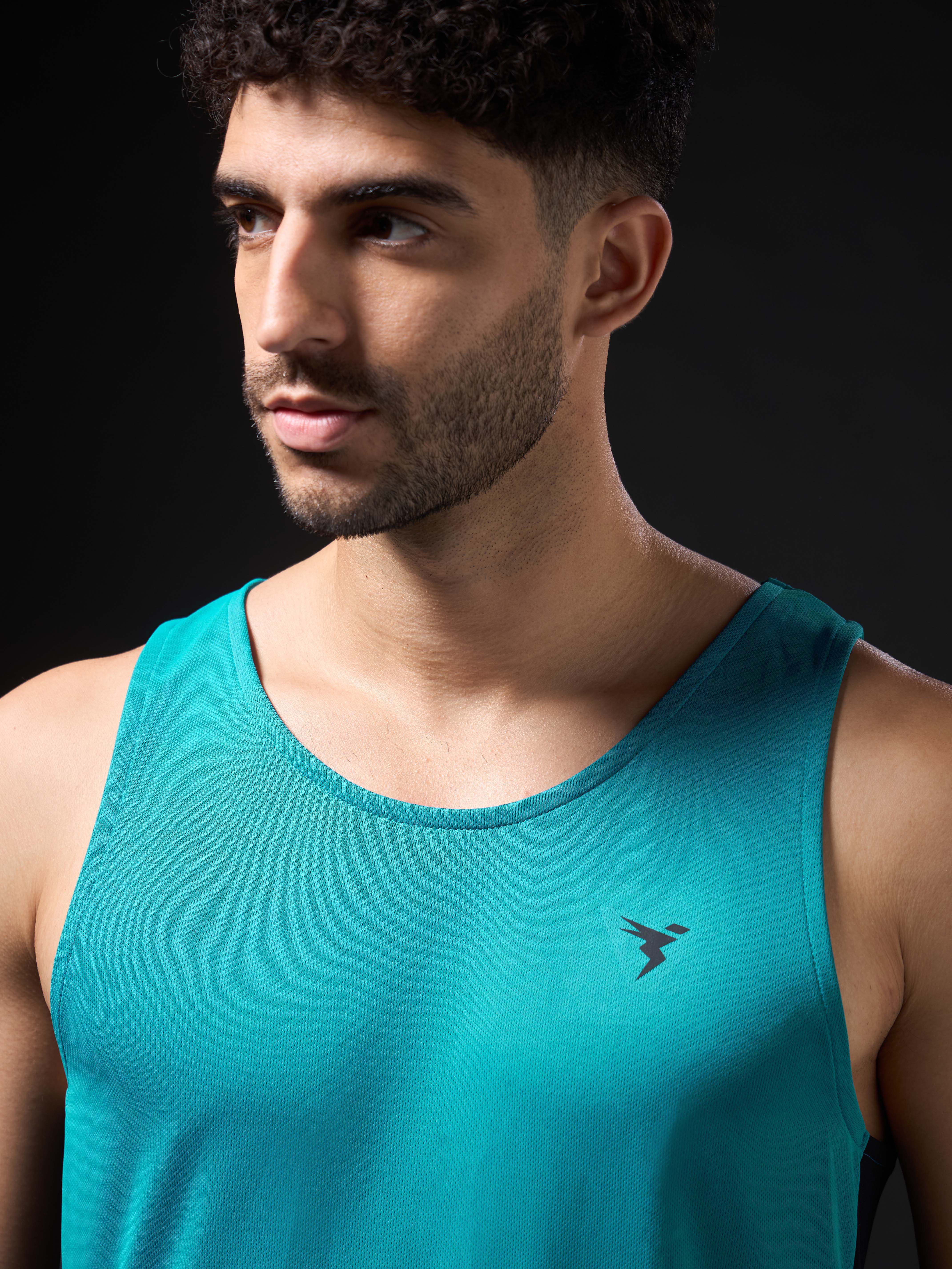 Men Solid Slim Fit Scoop Neck Sports Innerwear Vest with TECHNO COOL+ - Image 6