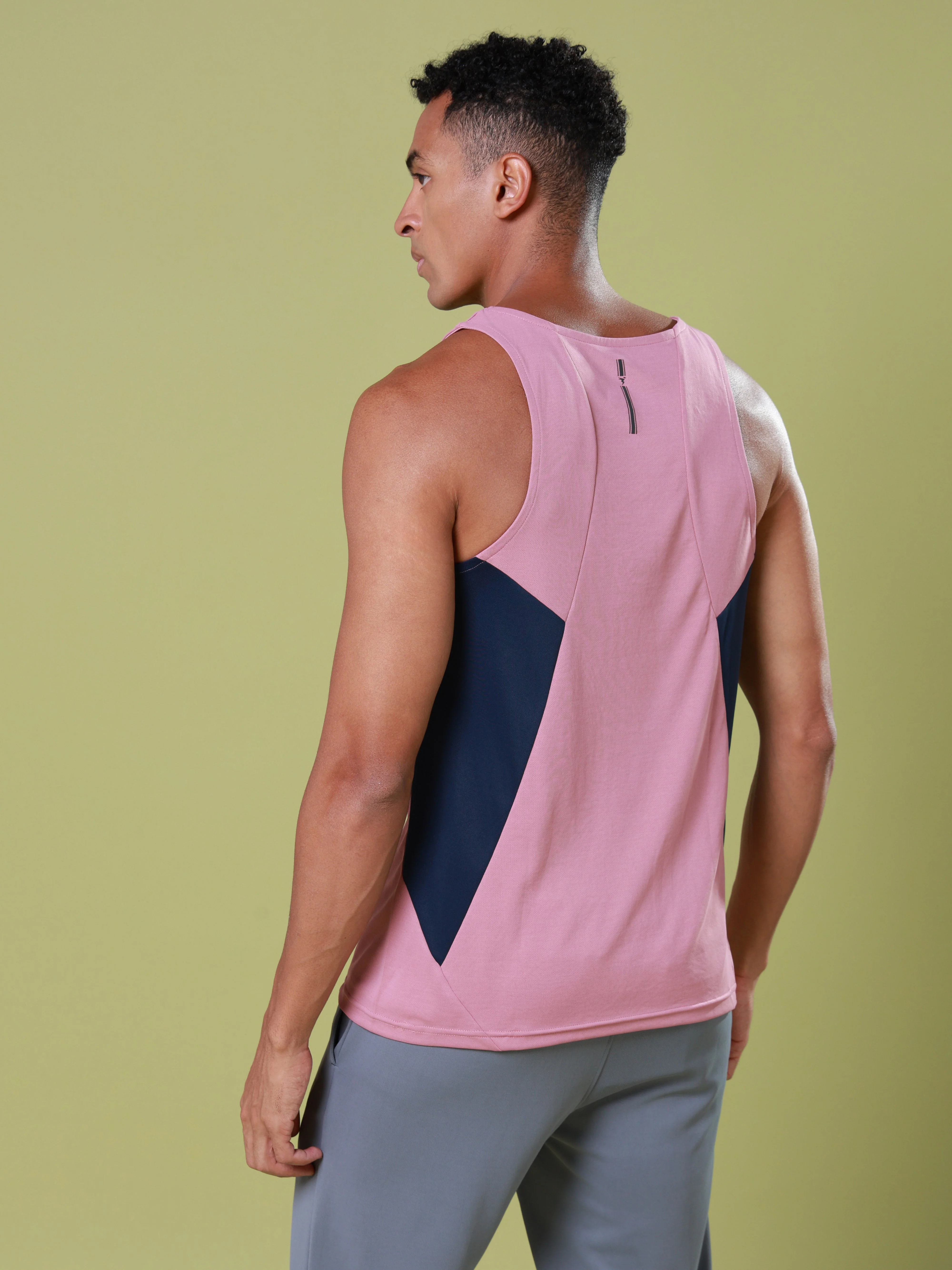 Men Solid Slim Fit Scoop Neck Sports Innerwear Vest with TECHNO COOL+ - Image 2