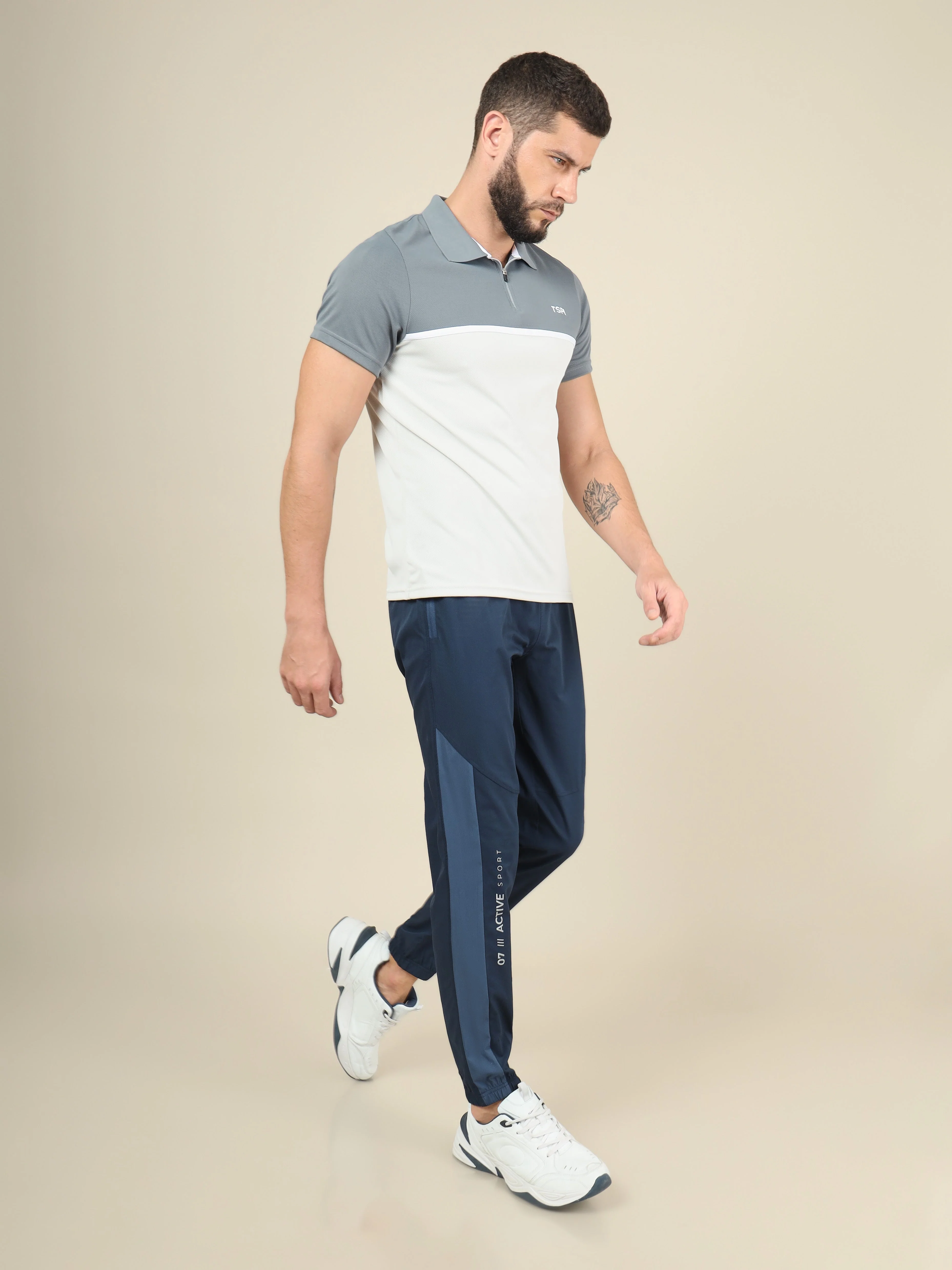 Men Solid Slim Fit Sports Joggers with TECHNOLITE - Image 8
