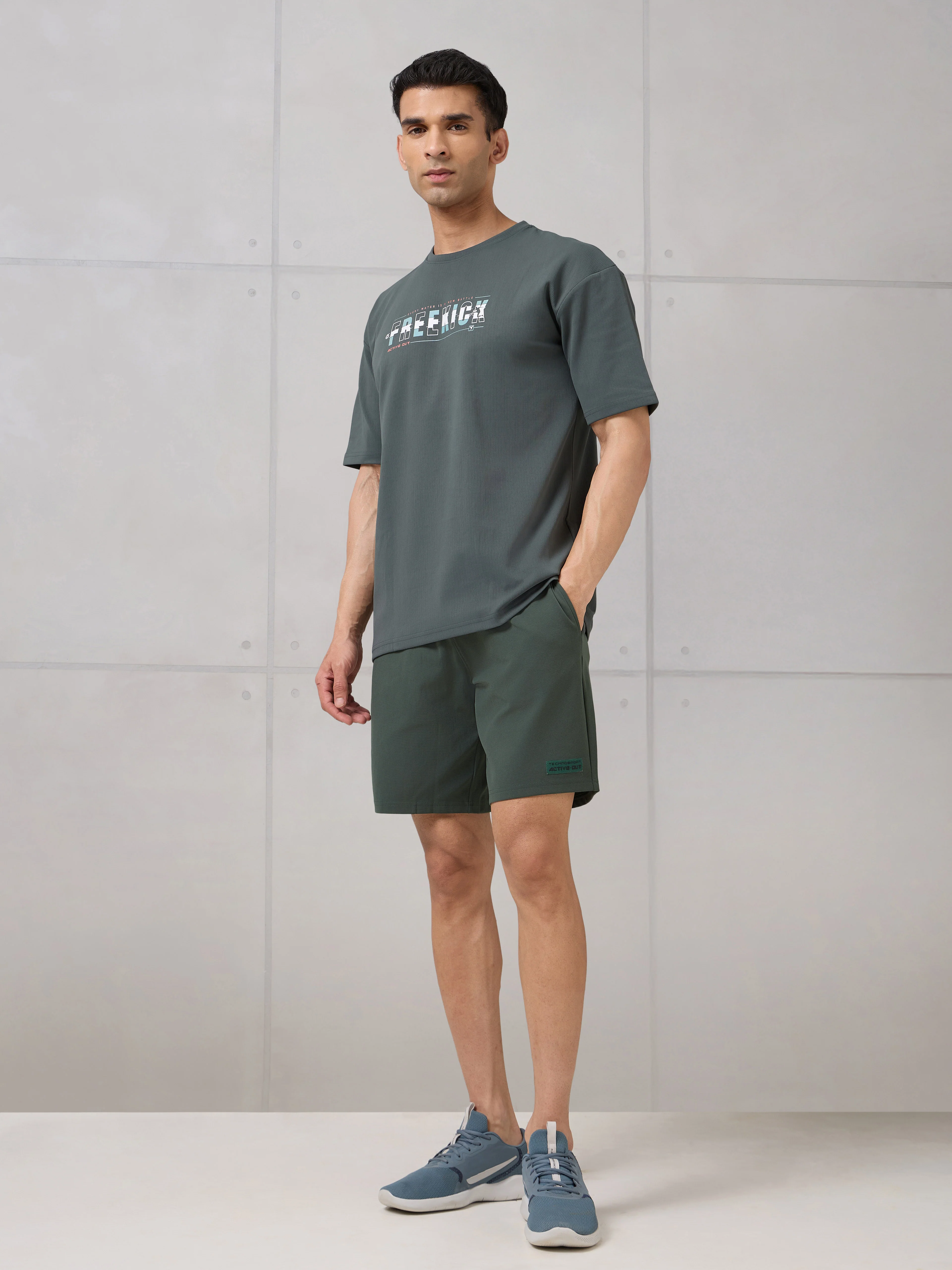 Men Solid Slim Fit Active Out Sports Shorts with ELASTOPLUS - Image 5