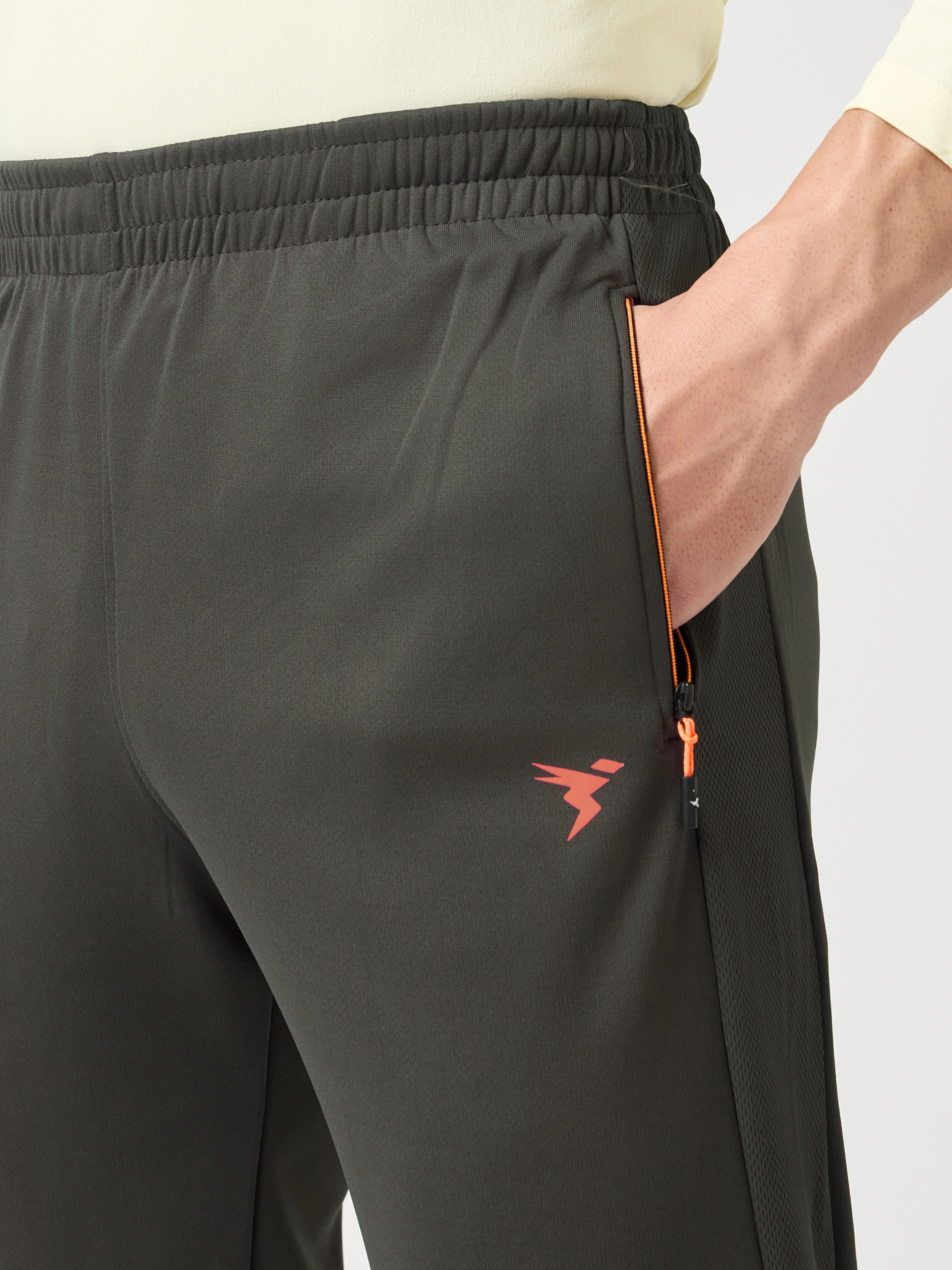 Men Solid Slim Fit Trackpants with TECHNO DRY - Image 5