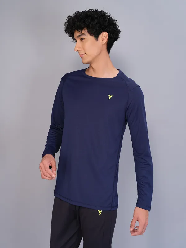 Men Solid Slim Fit Crew Neck T-shirt with TECHNO COOL - Image 3