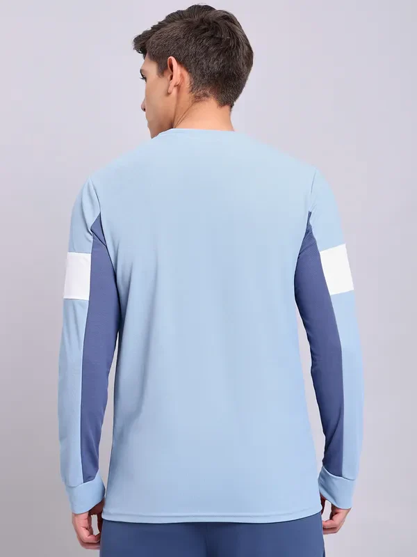 Men Colorblock Slim Fit Crew Neck T-shirt with TECHNOLITE - Image 3