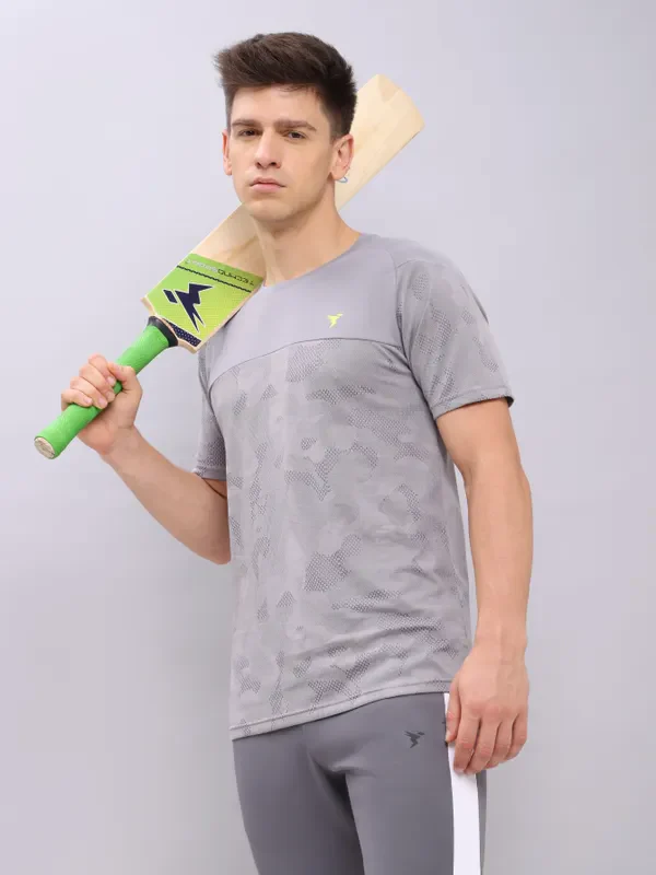 Men Jacquard Slim Fit Crew Neck T-shirt with VENTMESH