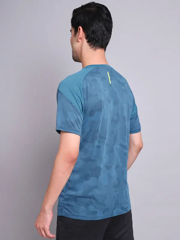 Men Jacquard Slim Fit Crew Neck T-shirt with VENTMESH - Image 3