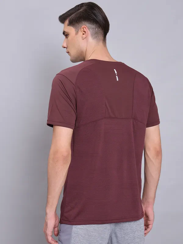Men Self Design Slim Fit Crew Neck T-shirt with VENTMESH - Image 4