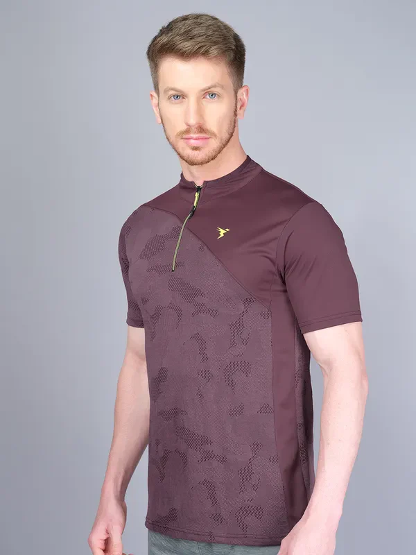 Men Self Design Slim Fit Mock Neck T-shirt with VENTMESH - Image 6