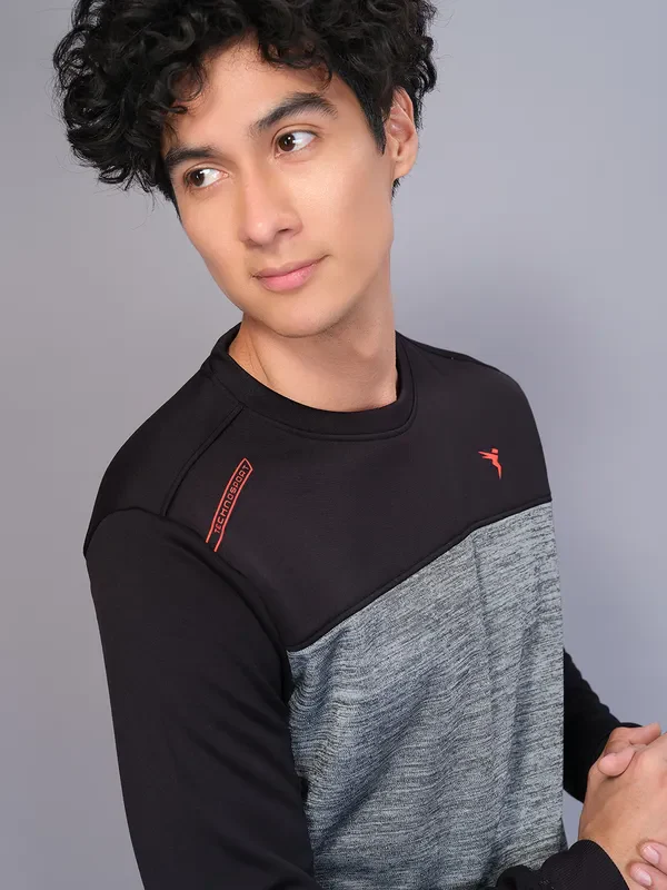 Men Melange Slim Fit Crew Neck Sweatshirt with TECHNO WARM+ - Image 5