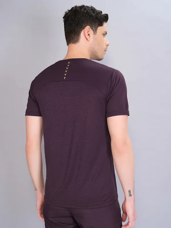 Men Crew Neck Slim Fit Melange T-shirt with DOUBLE COOL - Image 2