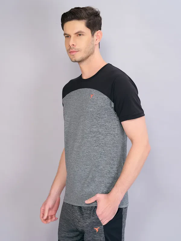 Men Crew Neck Slim Fit Melange T-shirt with DOUBLE COOL - Image 3