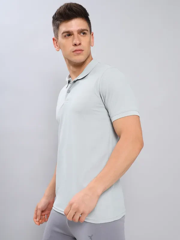 Men Solid Slim Fit Polo T-shirt with MATPIQ - Image 3