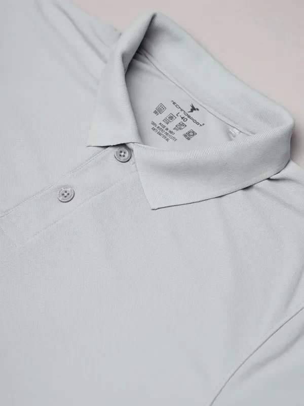 Men Solid Slim Fit Polo T-shirt with MATPIQ - Image 6