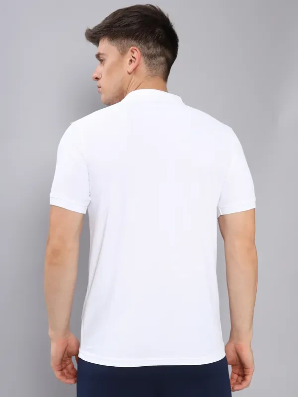 Men Solid Slim Fit Polo T-shirt with MATPIQ - Image 4
