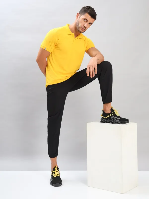 Men Solid Slim Fit Polo T-shirt with MATPIQ - Image 2