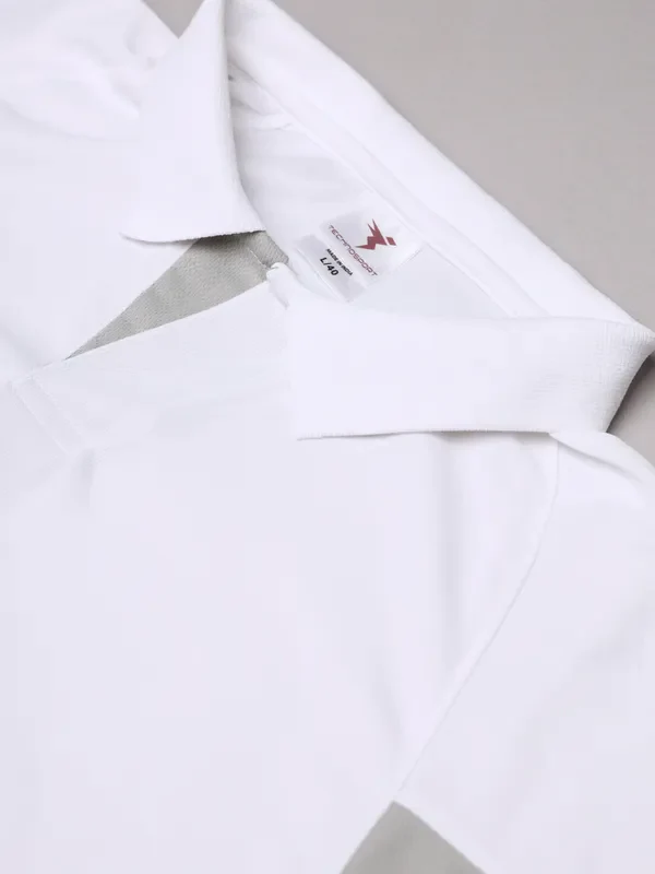 Men Colorblock Slim Fit Polo T-shirt with TECHNO COOL+ - Image 6
