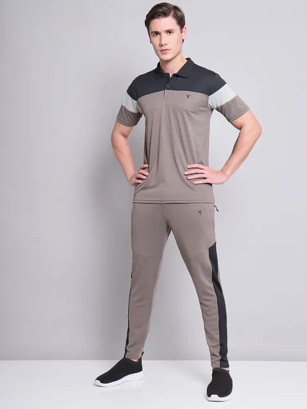 Men Colorblock Slim Fit Polo T-shirt with TECHNO COOL+ - Image 5