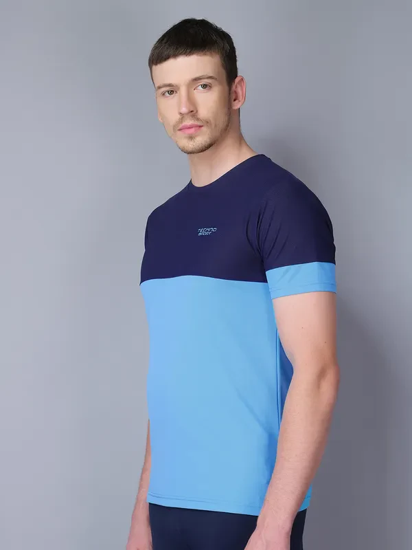 Men Colorblock Slim Fit Crew Neck T-shirt with TECHNO GUARD - Image 5