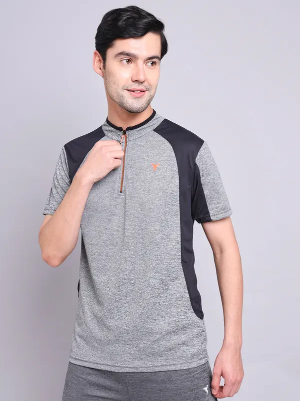 Men Melange Slim Fit Mock Neck T-shirt with TECHNO COOL+