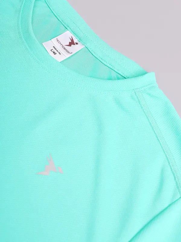 Men Solid Slim Fit Crew Neck T-shirt with TECHNO COOL+ - Image 6