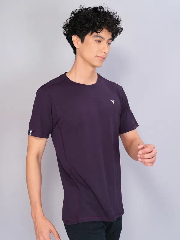 Men Solid Slim Fit Crew Neck T-shirt with TECHNO COOL+ - Image 6