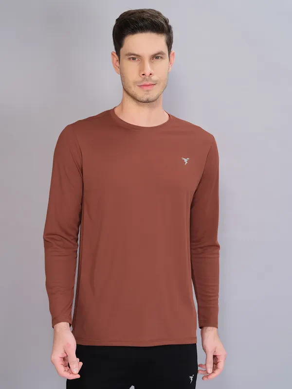 Men Solid Slim Fit Crew Neck T-shirt with TECHNO COOL+