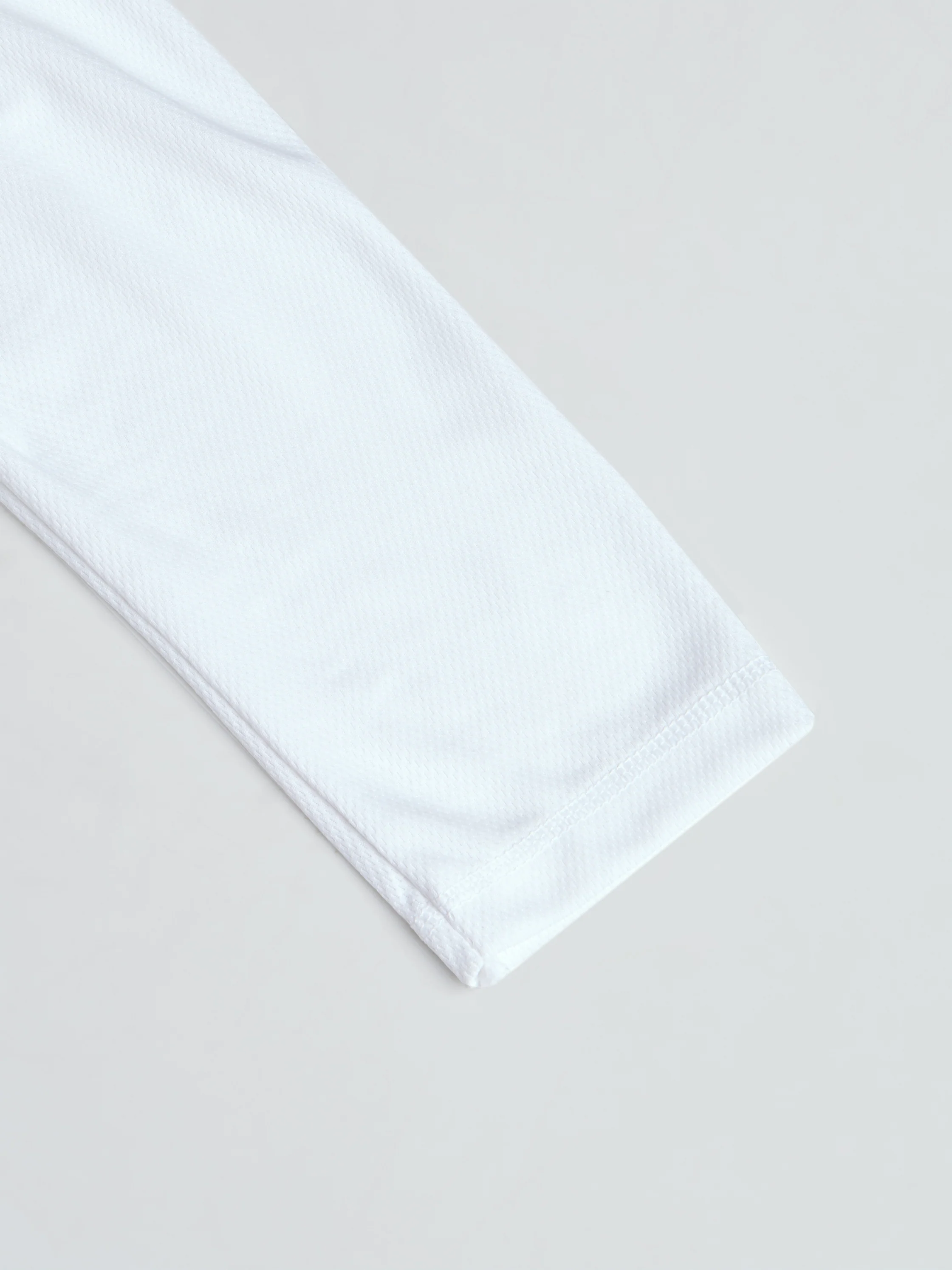 Men Solid Slim Fit Crew Neck T-shirt with TECHNO COOL+ - Image 8