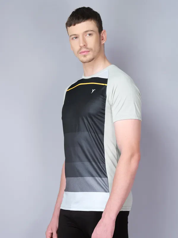 Men Stripe Slim Fit Crew Neck T-shirt with TECHNO COOL - Image 5