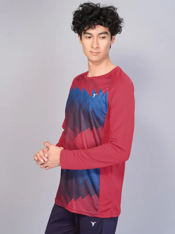 Men Geometric Slim Fit Crew Neck T-shirt with TECHNO COOL - Image 5