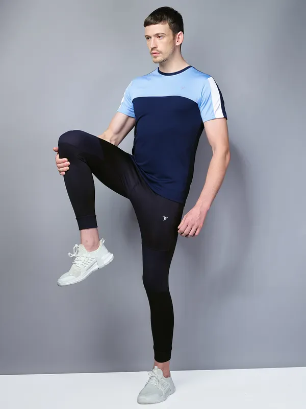 Men Colorblock Slim Fit Crew Neck T-shirt with TECHNO COOL - Image 5