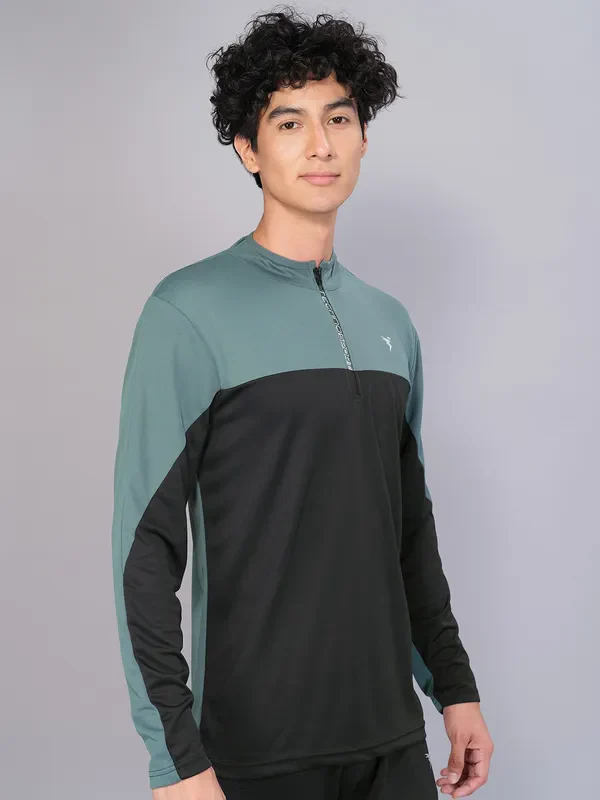 Men Colorblock Slim Fit Mock Neck T-shirt with TECHNO COOL - Image 6