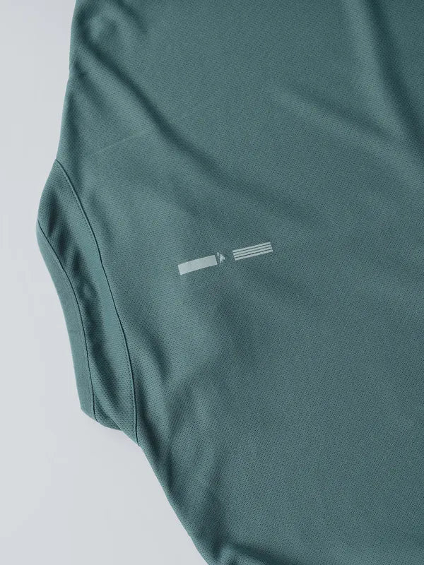 Men Colorblock Slim Fit Mock Neck T-shirt with TECHNO COOL - Image 8