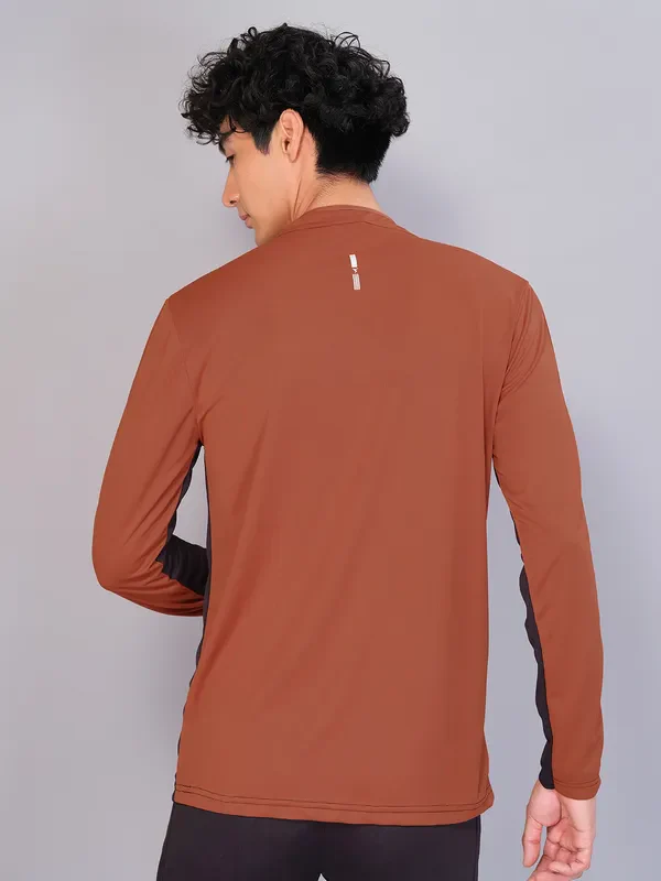 Men Colorblock Slim Fit Mock Neck T-shirt with TECHNO COOL - Image 3