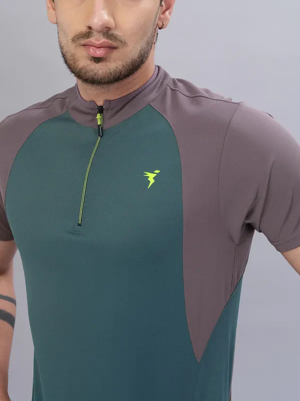 Men Colorblock Slim Fit Mock Neck T-shirt with TECHNO COOL+ - Image 5