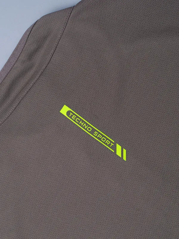Men Colorblock Slim Fit Mock Neck T-shirt with TECHNO COOL+ - Image 8