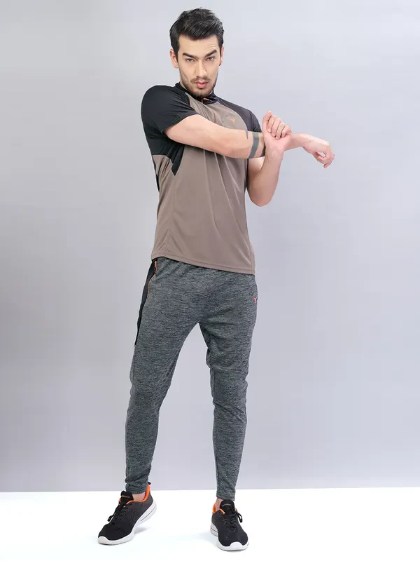 Men Colorblock Slim Fit Mock Neck T-shirt with TECHNO COOL+ - Image 4