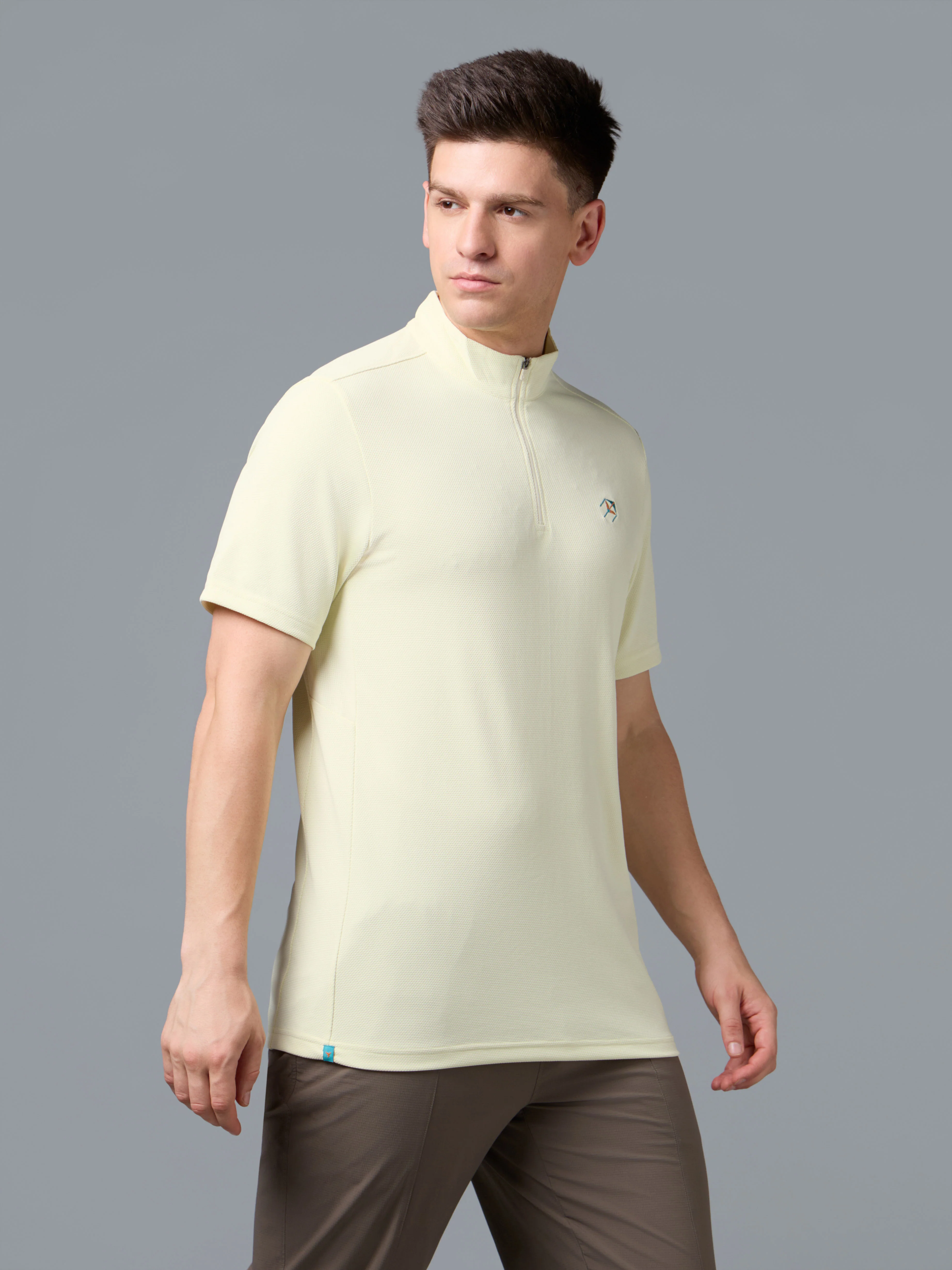 Men's Mock Neck Half Sleeve Gym T-Shirt With TECHNOCOOL+ - Image 6