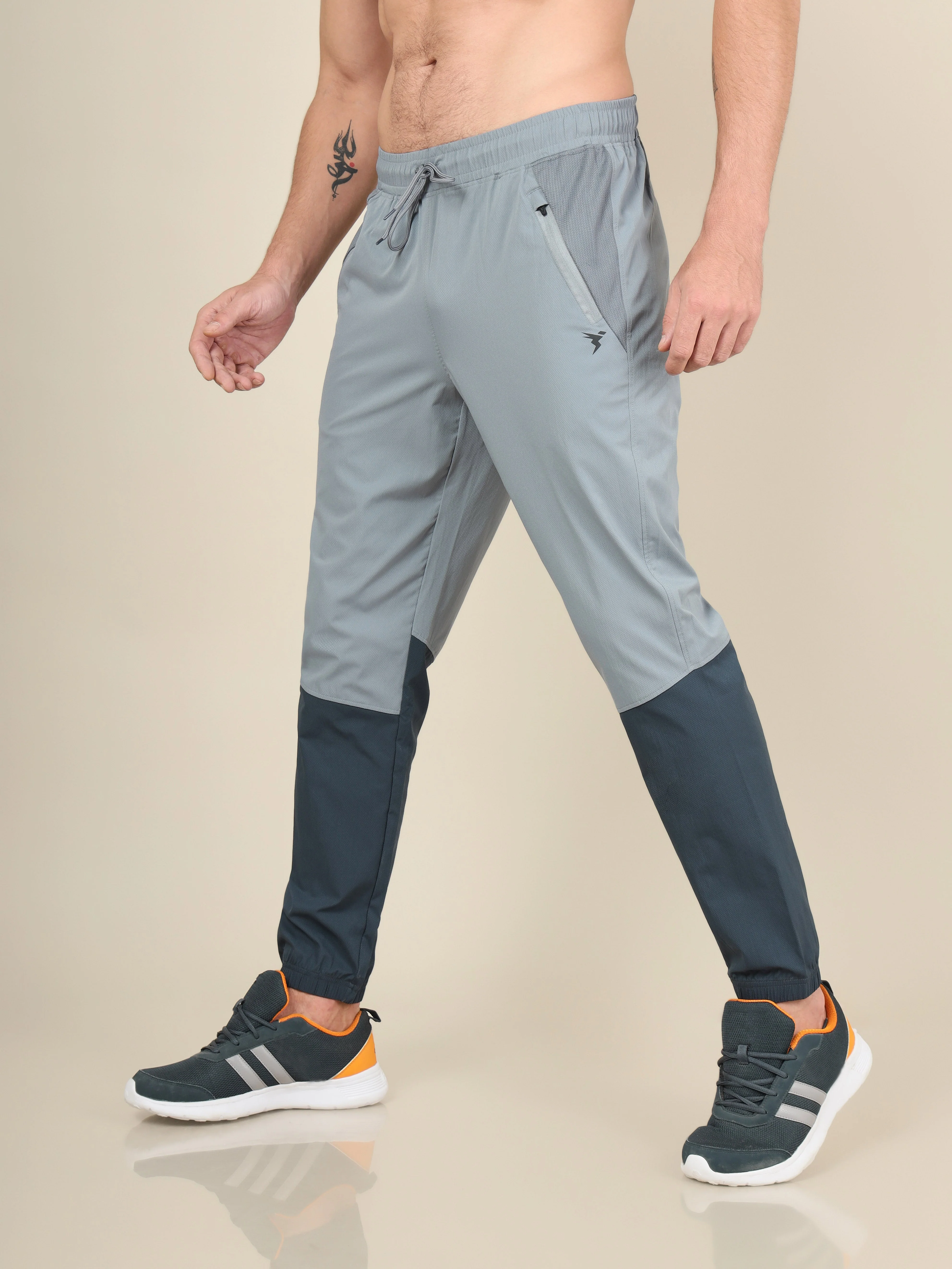 Men Colorblock Slim Fit Joggers with TECHNOLITE STRETCH - Image 2