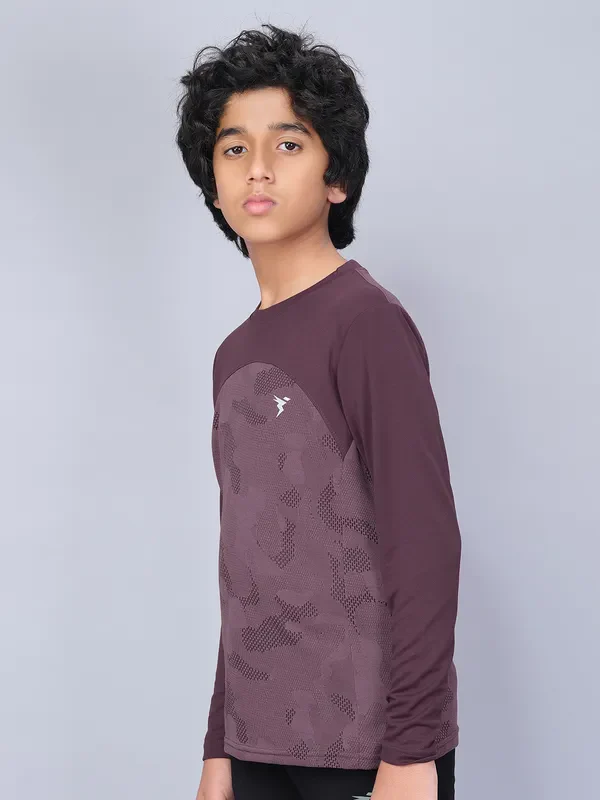 Boys Jacquard Slim Fit Crew Neck T-shirt with VENTMESH - Image 4